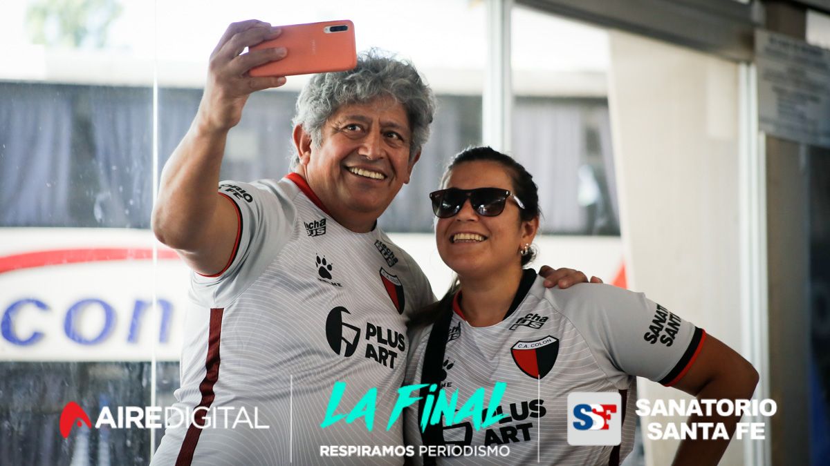 Las 73 mejores fotos del paso de los hinchas sabaleros por Asunción