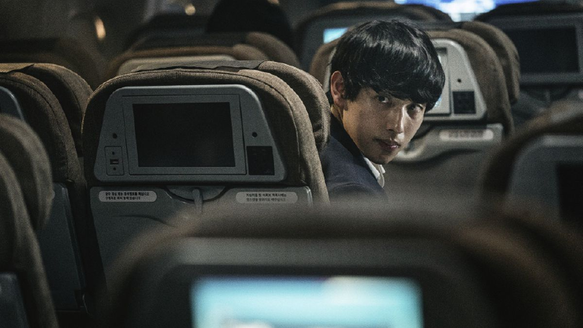 "Emergencia en el aire", la película que rompe récords en Netflix.