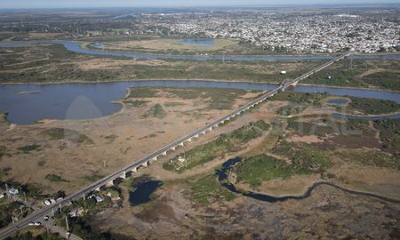 nuevo puente a santo tome: se preven ciclovias y cambios en el sentido de circulacion nuevo puente a santo tome: se preven ciclovias y cambios en el sentido de circulacion