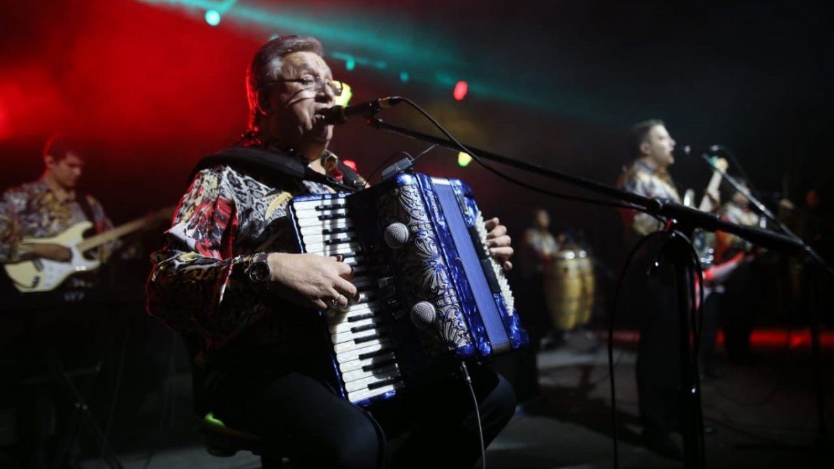 Los Palmeras tocaron en el marco de una fecha fundacional para Paraná: la conmemoración de los 209 años de su elevación a villa.