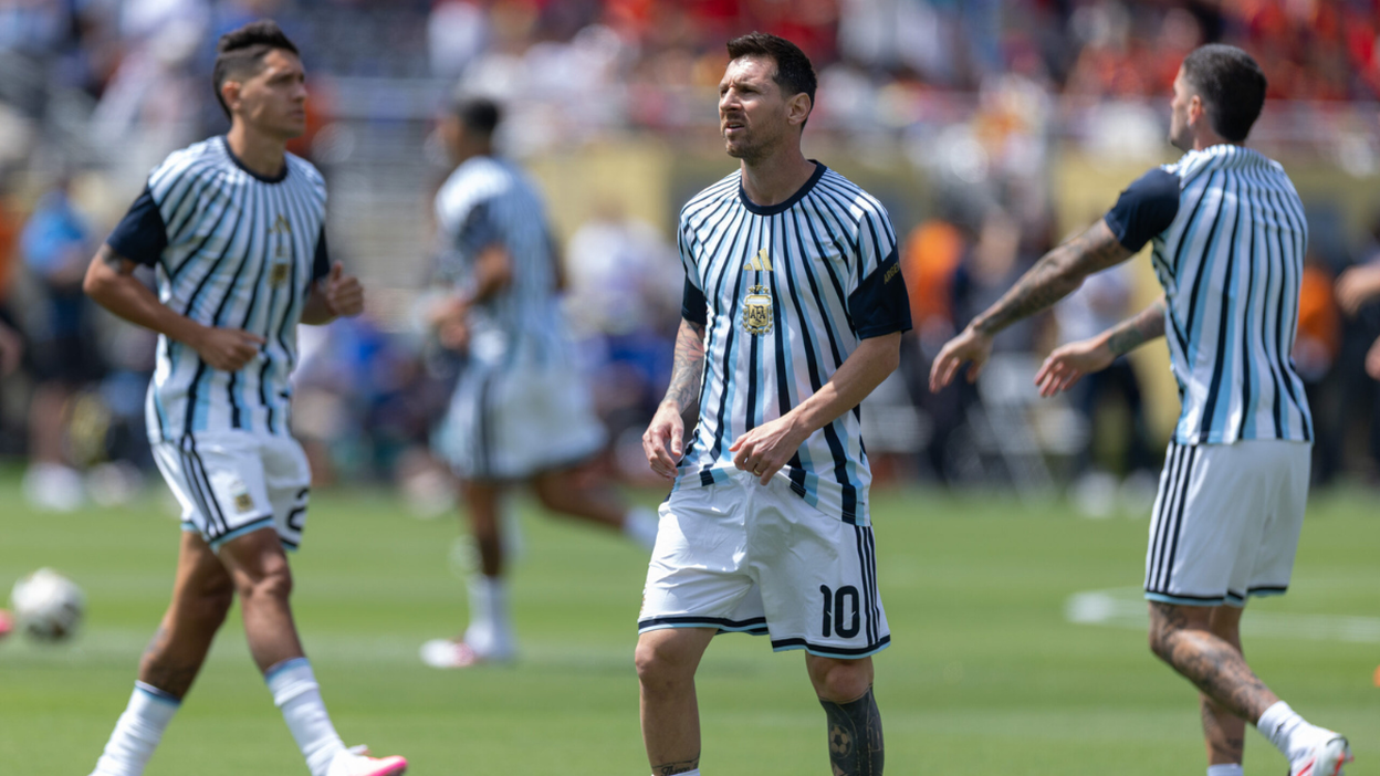 Argentina se juega el bicampeonato ante España.