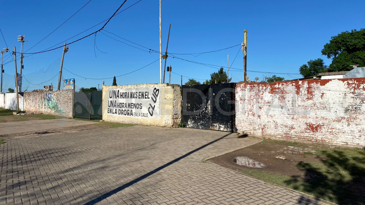 El domingo a la madrugada la Municipalidad desarticuló un evento bailable sin autorización municipal en el Club La Casita de Santa Rosa de Lima.