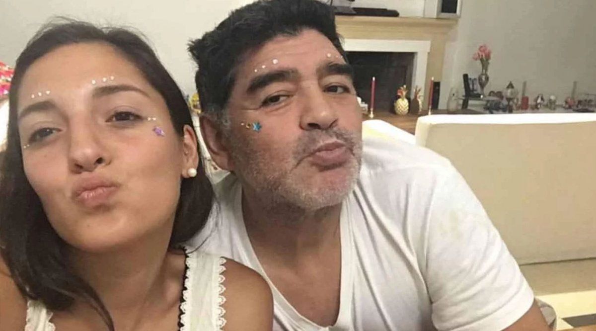 Jana Maradona, la hija menor del Diez.