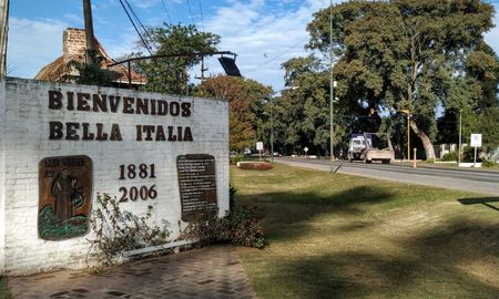 El pequeño, de un año, fue derivado de urgencia al Hospital “Jaime Ferré” de Rafaela tras caer al agua. El pequeño, de un año, fue derivado de urgencia al Hospital “Jaime Ferré” de Rafaela tras caer al agua.
