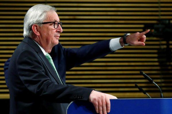 La UE, arrepentida de no haber combatido las fake news que condujeron al Brexit