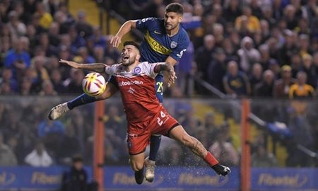 boca recibe a argentinos juniors en el duelo de punteros