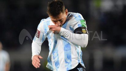 Messi celebró el triunfo de la selección argentina de futsal