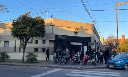 Con profundo dolor, familiares, amigos y allegados despiden a Eduardo Villanueva. Con profundo dolor, familiares, amigos y allegados despiden a Eduardo Villanueva.
