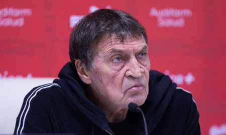 Julio César Falcioni inicia su segunda etapa como director técnico de Colón de Santa Fe. Julio César Falcioni inicia su segunda etapa como director técnico de Colón de Santa Fe.