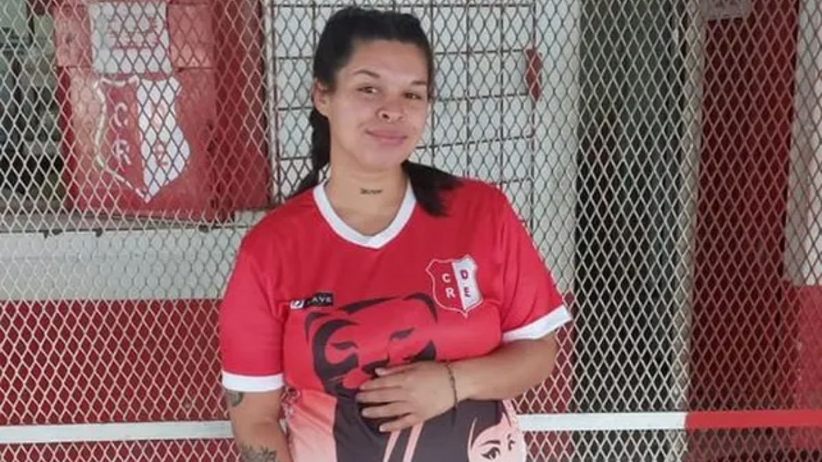 Brenda Sandoval fue acribillaron a puñaladas y balazos.