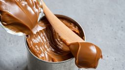 altText(Cómo hacer dulce de leche casero con un solo ingrediente: la receta casera, barata y fácil)}