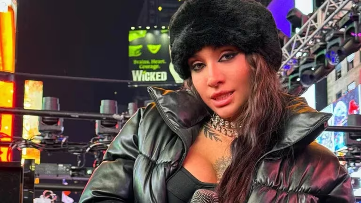 María Becerra recibió el Año Nuevo cantando en Times Square, en Nueva York. María Becerra recibió el Año Nuevo cantando en Times Square, en Nueva York.