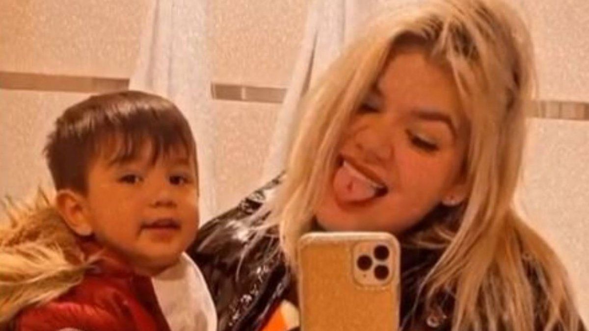 Morena Rial junto a su hijo