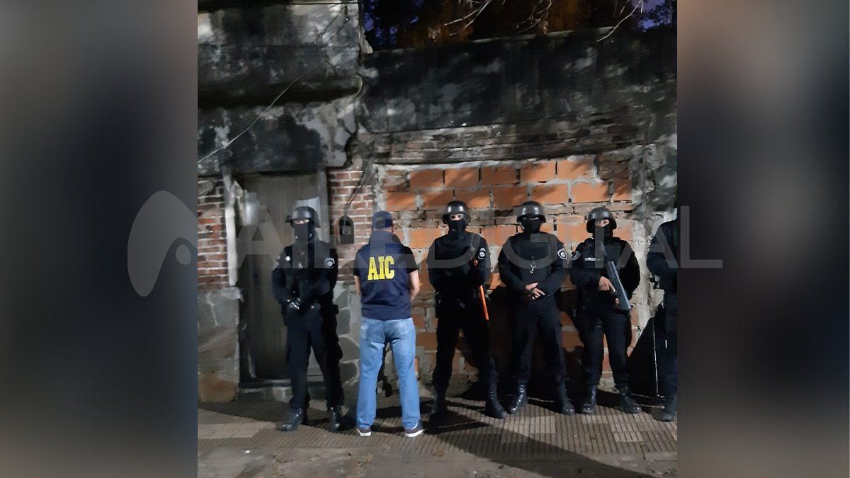 Los policías de la AIC lograron identificar a los posibles autores de los robos y su lugar de residencia