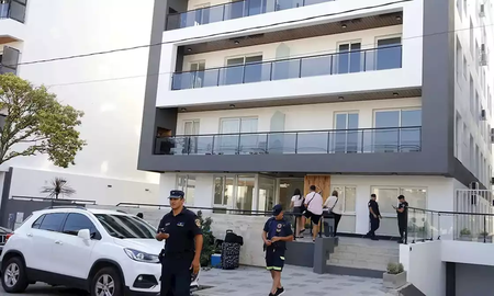 Villa Carlos Paz: imputaron a la niñera de la nena de 2 años que cayó de un quinto piso Villa Carlos Paz: imputaron a la niñera de la nena de 2 años que cayó de un quinto piso