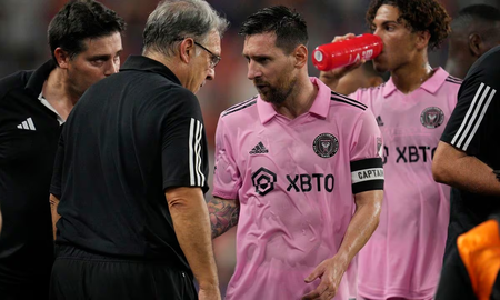 El Tata Martino deslizó una indirecta: ¿Messi podrá jugar los Juegos Olímpicos? El Tata Martino deslizó una indirecta: ¿Messi podrá jugar los Juegos Olímpicos?