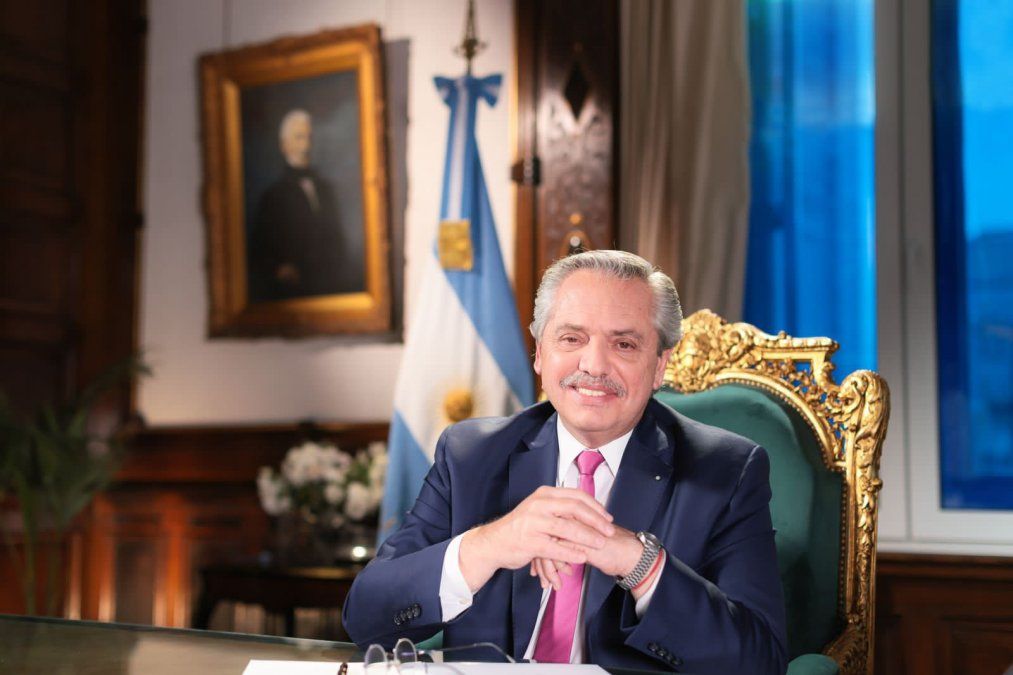 El presidente Alberto Fernández realizará esta semana su agenda en la Quinta de Olivos por haber sido un contacto estrecho de Covid-19