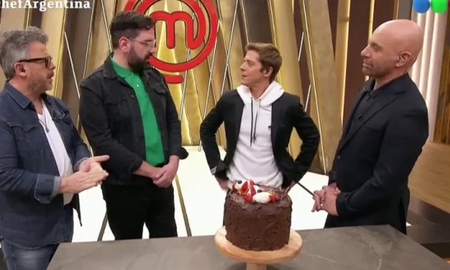La peculiar reacción de Gastón Dalmau cuando le preguntaron a quién quiso menos de MasterChef: Con el que más me crucé fue ... La peculiar reacción de Gastón Dalmau cuando le preguntaron a quién quiso menos de MasterChef: Con el que más me crucé fue ...