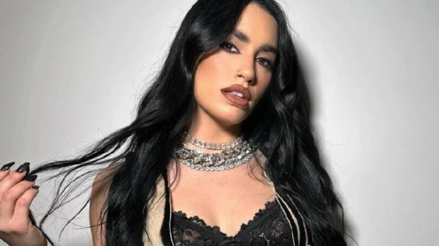 Lali Espósito respondió a las críticas por sus palabras sobre el uso de su dinero.