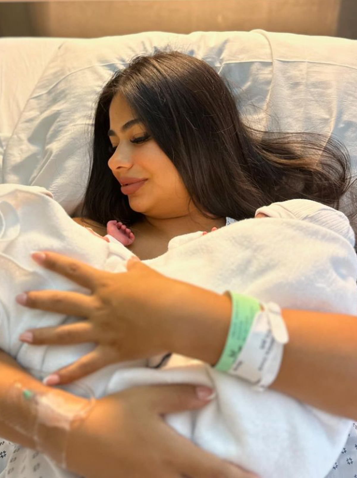 Daniela Celis junto a Aime y Laia. Daniela Celis junto a Aime y Laia.