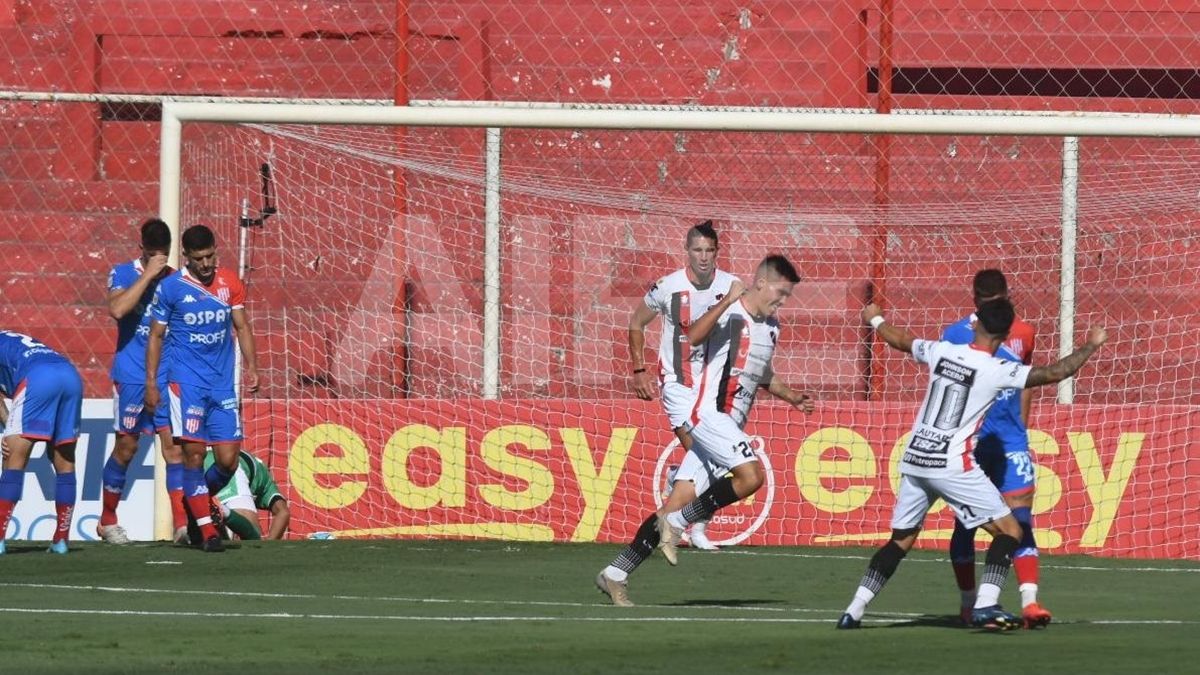Unión no aprovechó su oportunidad y cayó en Santa Fe ante Patronato. Foto: José Almeida.