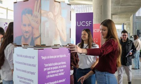 La feria busca acompañar a los jóvenes en el proceso de elección vocacional y acercarlos a la vida universitaria. La feria busca acompañar a los jóvenes en el proceso de elección vocacional y acercarlos a la vida universitaria.