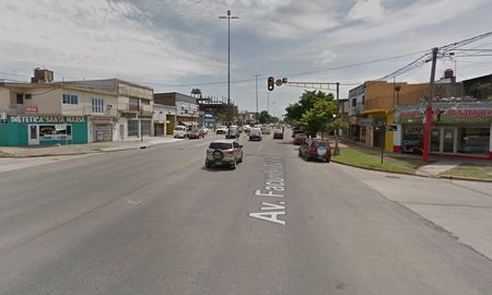 Intersección de Avenida Facundo Zuviría y Ángel Cassanello. Intersección de Avenida Facundo Zuviría y Ángel Cassanello.