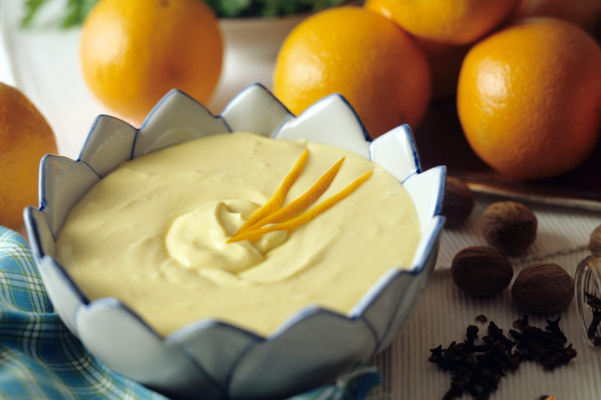 La salsa de limón es una excelente opción para acompañar todo tipo de postres. La salsa de limón es una excelente opción para acompañar todo tipo de postres.