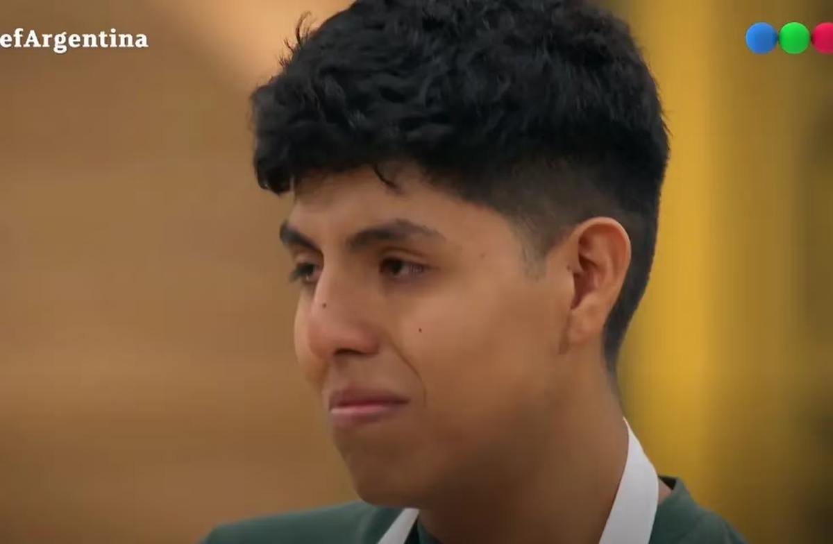 Antonio se quebró en MasterChef al escuchar el pedido de su familia. Foto: MasterChef Argentina.
