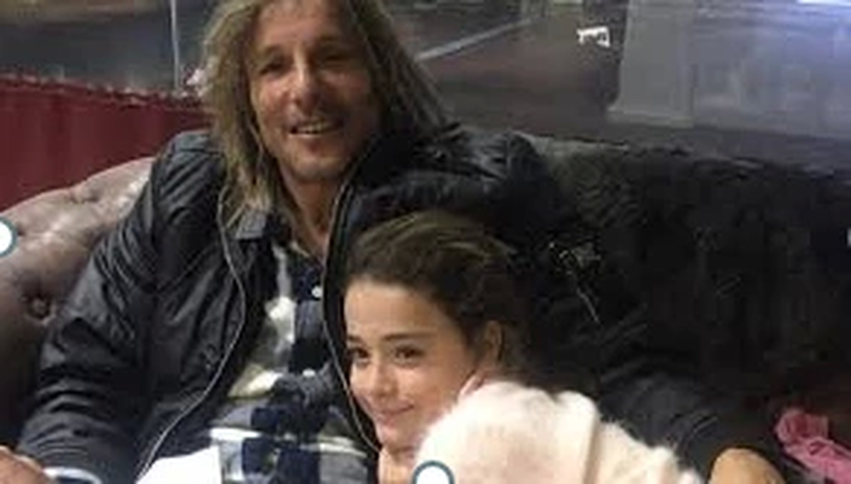 Mientras que Mariana Nannis no conoce a su nieta, Claudio Paul Caniggia se ha mostrado con la niña en varias ocasiones.