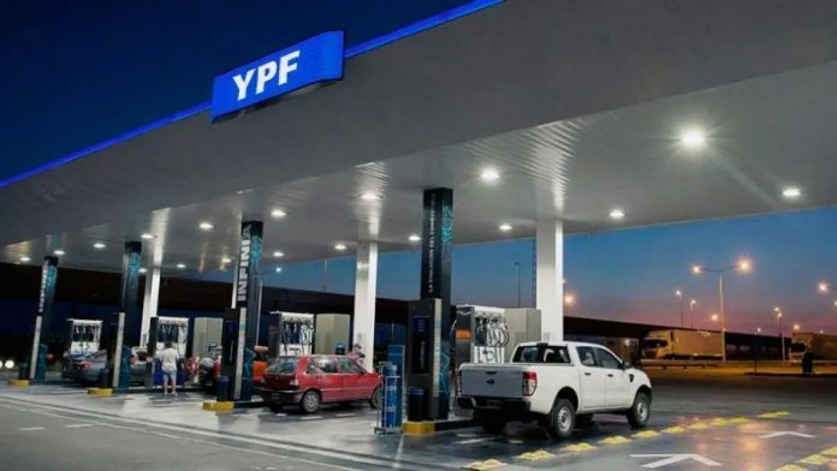 Nafta con descuento en YPF: cómo y dónde conseguirla más barata