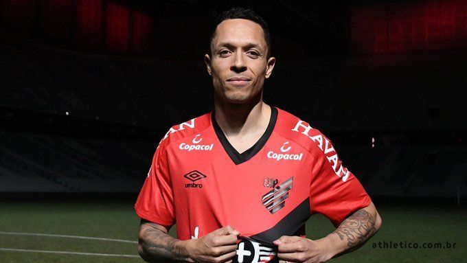 Athletico Paranaense, rival de Boca en la Copa Libertadores, se reforzó con Adriano Correia