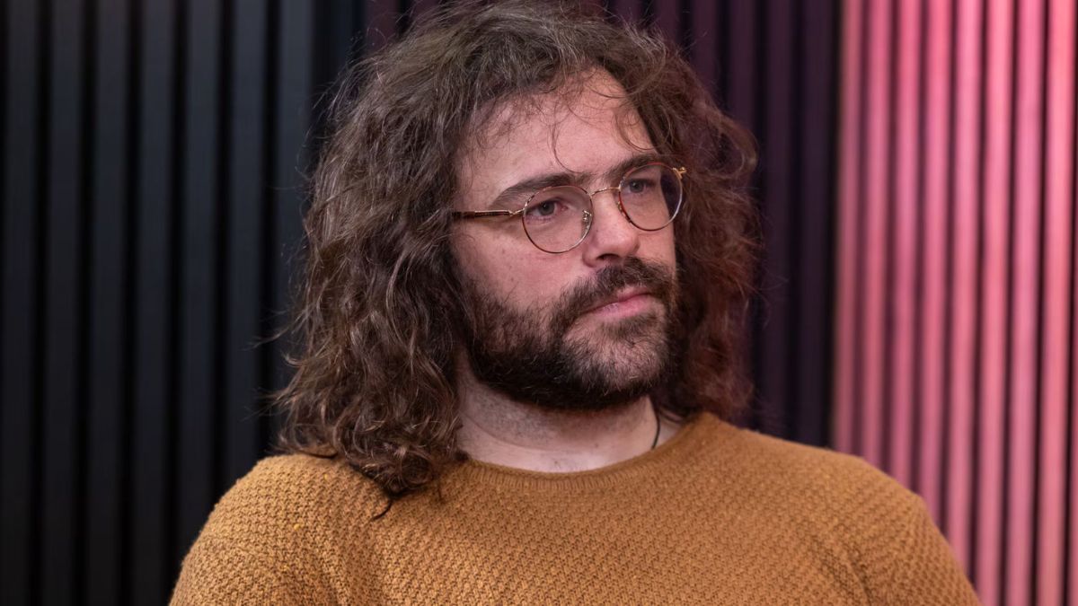 Peter Lanzani cambió su estilo y sorprendió a los fanáticos.