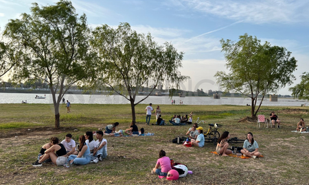 En cuanto a las temperaturas, mañana se alcanzará la mínima más alta, y con el cambio del viento hacia el norte, los valores térmicos subirán rápidamente. En cuanto a las temperaturas, mañana se alcanzará la mínima más alta, y con el cambio del viento hacia el norte, los valores térmicos subirán rápidamente.