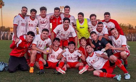 Mitre de Esperanza venció a Central San Carlos y lidera la zona sur de la Liga Esperancina de Fútbol. Foto: Instagram Mitre. Mitre de Esperanza venció a Central San Carlos y lidera la zona sur de la Liga Esperancina de Fútbol. Foto: Instagram Mitre.