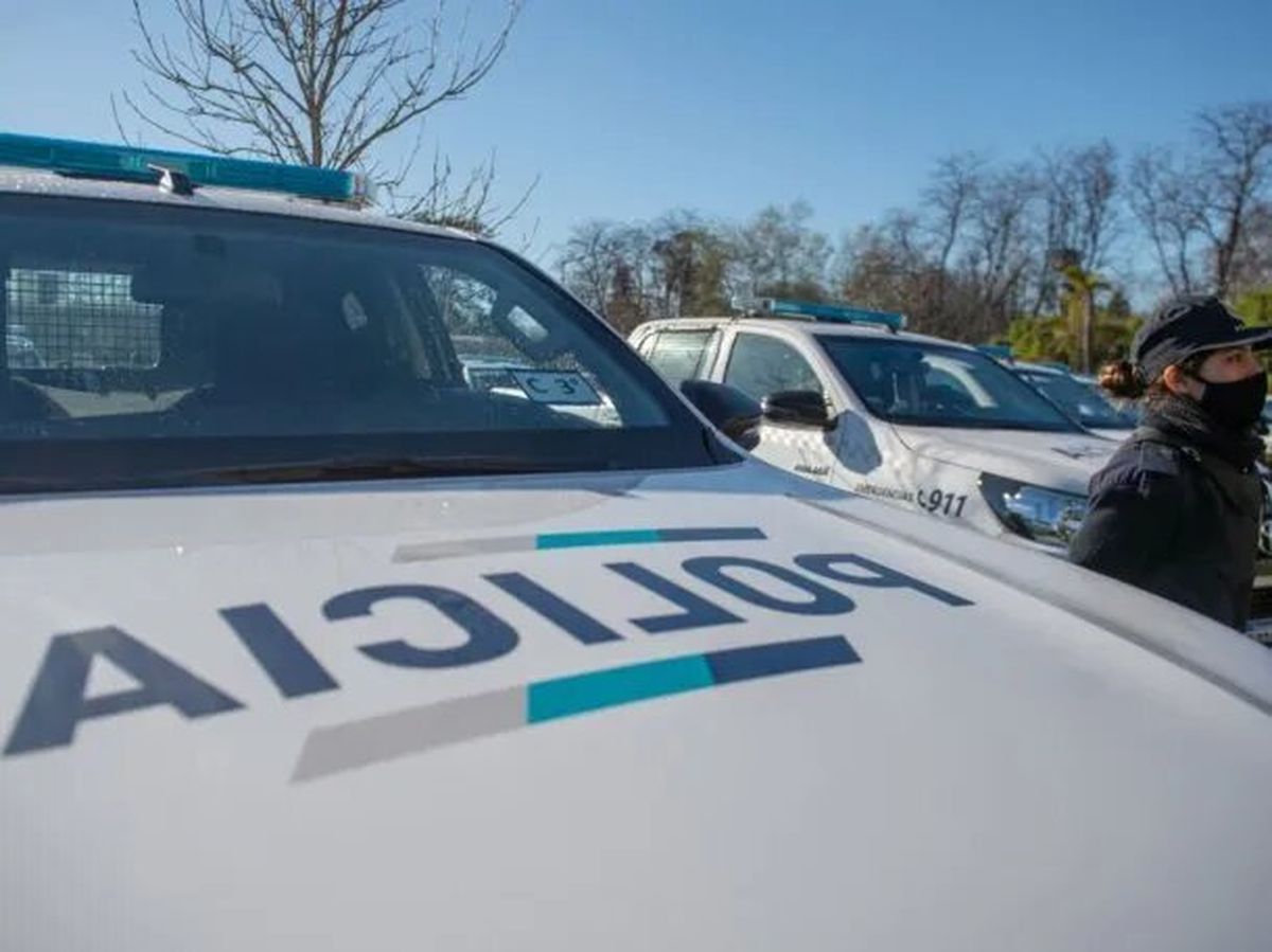 El violento femicidio ocurrió en Bella Vista y en el lugar trabajó personal de la Policía Bonaerense.