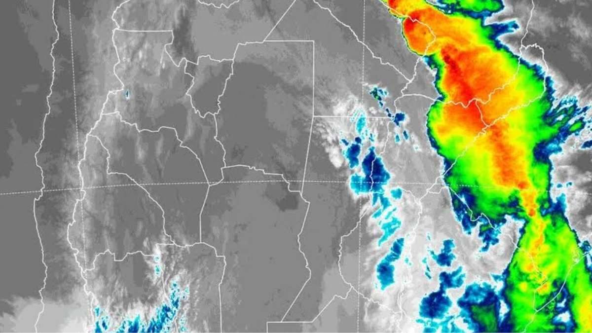 El ingreso de aire fr&iacute;o desde el sudoeste provoc&oacute; fuertes r&aacute;fagas de viento y una marcada baja de temperatura.