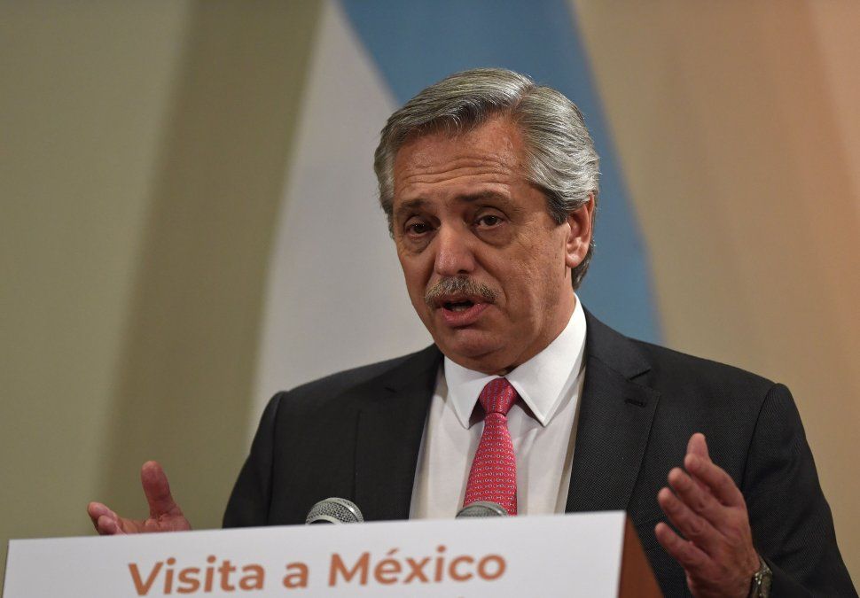 En el cierre de su gira por México, Fernández se reunió con un asesor de Trump