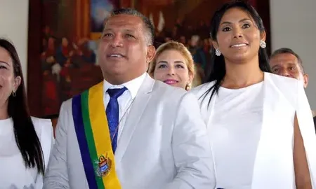 Alfredo Díaz, ex gobernador de Nueva Esparta y dirigente opositor en Venezuela, murió mientras estaba detenido en la sede del Servicio Bolivariano de Inteligencia Nacional (Sebin). Alfredo Díaz, ex gobernador de Nueva Esparta y dirigente opositor en Venezuela, murió mientras estaba detenido en la sede del Servicio Bolivariano de Inteligencia Nacional (Sebin).