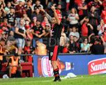 Rubén Botta, autor de dos goles en el empate de Colón ante River, criticó al árbitro Nicolás Ramírez. Rubén Botta, autor de dos goles en el empate de Colón ante River, criticó al árbitro Nicolás Ramírez.