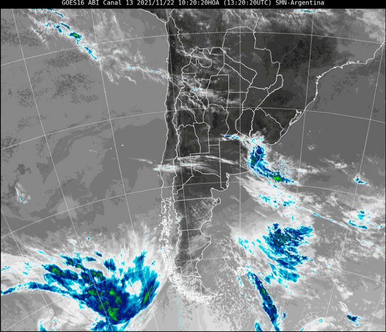 La imagen satelital del tiempo a las 10.20 horas del lunes muestra el cielo despejado aún en Santa Fe, aunque asoma nubosidad desde el sureste. 