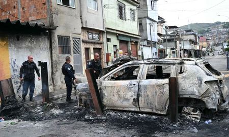 El Complejo de la Penha, una de las mayores favelas de la zona norte de Río de Janeiro, amaneció este miércoles con una escena de horror que recorrió el mundo. El Complejo de la Penha, una de las mayores favelas de la zona norte de Río de Janeiro, amaneció este miércoles con una escena de horror que recorrió el mundo.