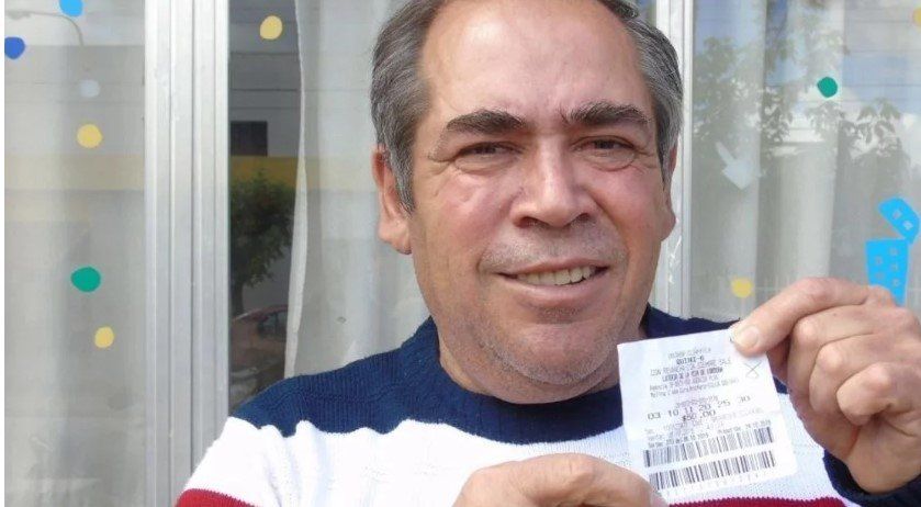 Eduardo festejó ser el ganador de un Quini millonario en Córdoba, cobró y ahora una compañera dice que la boleta es suya