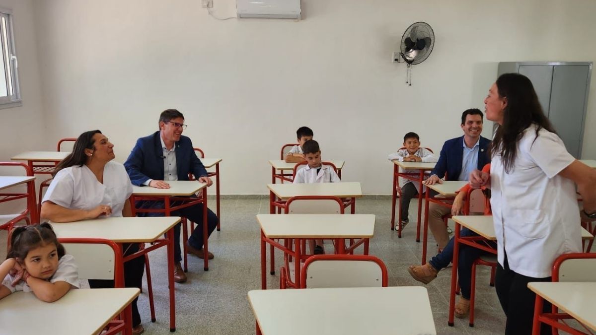 Goity destac&oacute; el rol fundamental de directivos y docentes para mejorar la infraestructura de las escuelas.