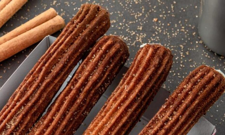 La receta fácil para hacer churros en casa.