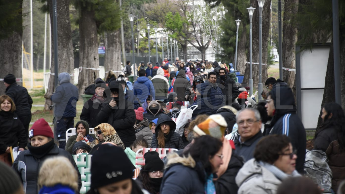 Las puertas del predio de la ex Rural abrieron a las ocho de la mañana. Las puertas del predio de la ex Rural abrieron a las ocho de la mañana.