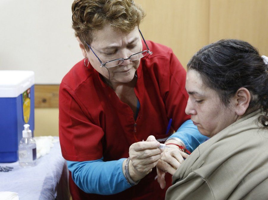 Más de un millón de personas ya recibieron la vacuna antigripal en todo el país