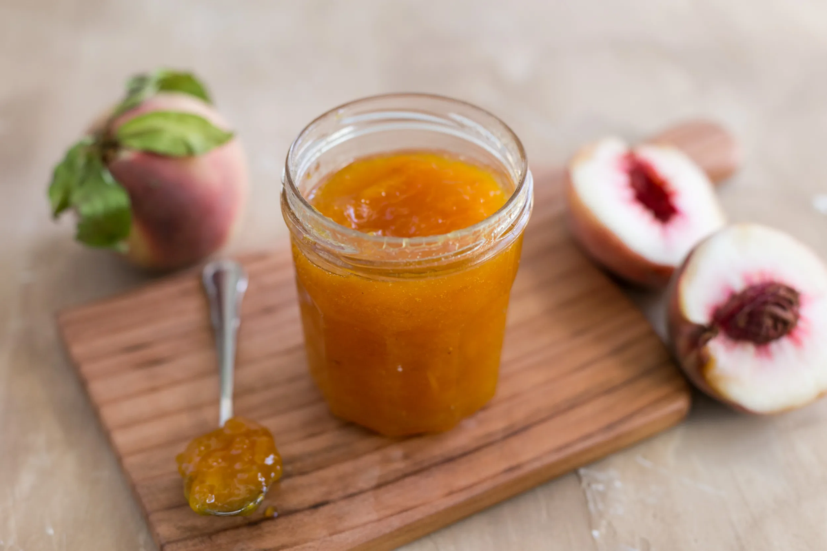 La mermelada de duraznos es una buena opción para hacer en casa y disfrutar en desayunos o meriendas. La mermelada de duraznos es una buena opción para hacer en casa y disfrutar en desayunos o meriendas.