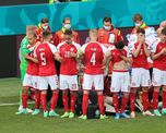 El volante de Dinamarca se descompensó en pleno partido de la Eurocopa. El volante de Dinamarca se descompensó en pleno partido de la Eurocopa.