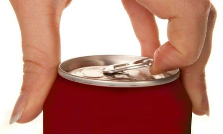 Para qué sirven las anillas de las latas. Para qué sirven las anillas de las latas.
